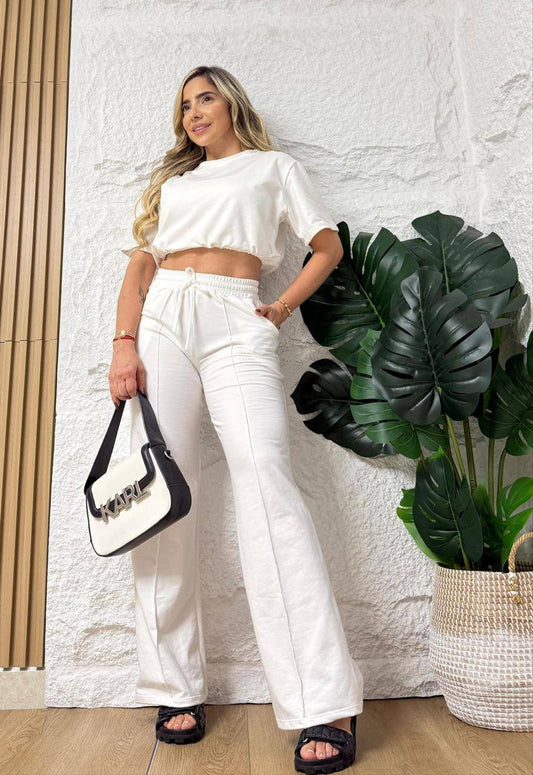 Set Cropped